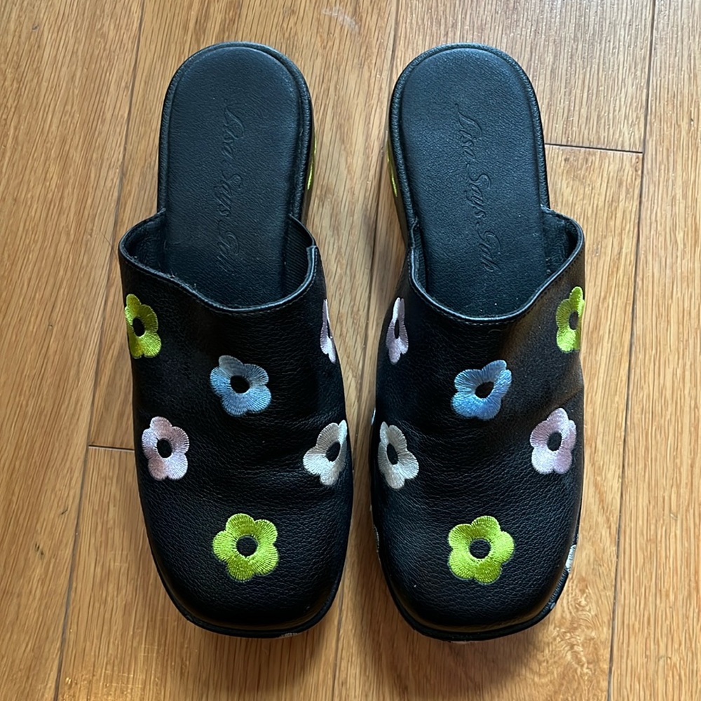 Flower Clogs